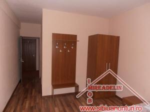 VAND PENSIUNE ZONA RESITA
