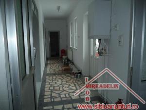 INCHIRIEZ SPATIU COMERCIAL,  176 mp,  ZONA CEDONIA