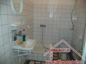 INCHIRIEZ SPATIU COMERCIAL,  176 mp,  ZONA CEDONIA