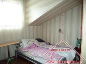 INCHIRIEZ APARTAMENT  2 CAMERE,  40 mp,  ULTRACENTRAL