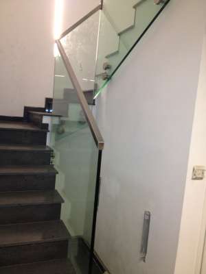 Balustrade din inox cu sticla
