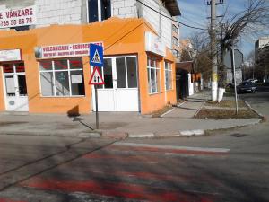 inchiriez spatiu comercial ideaL service auto si vulcanizare