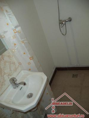 VAND  GARSONIERA  LA CASA,   ULTRACENTRAL,   38mp