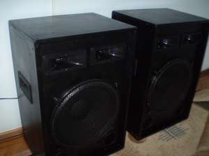 vand 2 boxe pasive 300w