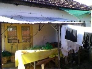 VIND CASA IEFTIN,  VAD COMERCIAL100% C.BUCURESTI 104