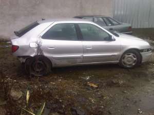 Dezmembrez Citroen Xsara 2, 0 HDI din 2002