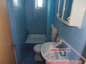 VAND APARTAMENT 2 CAMERE ,   ZONA MIHAI VITEAZU 40mp