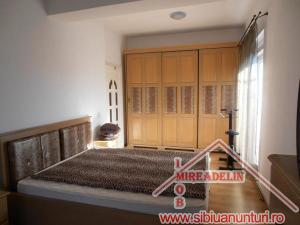 INCHIRIEZ APARTAMENT 3 CAMERE,  LUX,  Calea Dumbravii