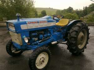 Vand tractoare Ford 50 cp