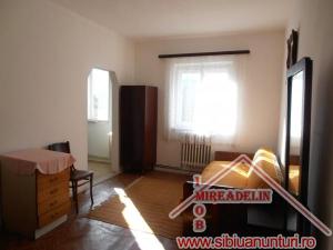 INCHIRIEZ APARTAMENT 2 CAMERE,  Calea Poplacii