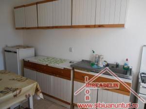 INCHIRIEZ APARTAMENT 2 CAMERE,  Calea Poplacii