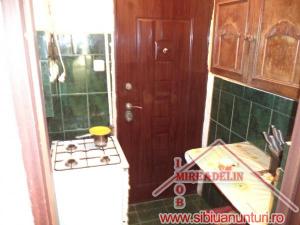 VAND CAMERA,  ZONA COMPA