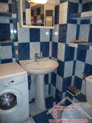 VAND APARTAMENT 4 CAMERE ,   TURNISOR