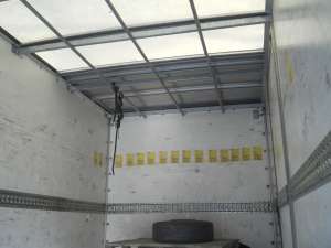 INCHIRIEZ MASINA 3500KG FARA SOFER