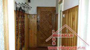 INCHIRIEZ APARTAMENT 4 CAMERE ,  86 mp,  TURNISOR