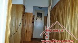 INCHIRIEZ APARTAMENT 4 CAMERE ,  86 mp,  TURNISOR