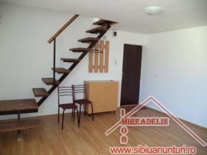 INCHIRIEZ MANSARDA 3 CAMERE,  VALEA AURIE