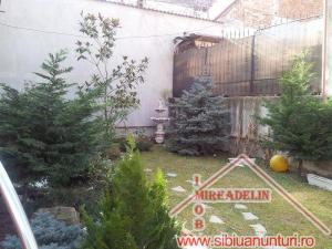 INCHIRIEZ VILA 5 CAMERE,    TURNISOR