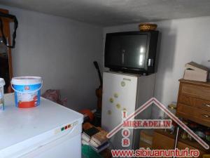 VAND CASA 3 CAMERE IN RASINARI ,  ZONA CENTRALA
