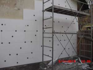 Amenajam apartamente si case la rosu