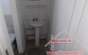 INCHIRIEZ SPATIU COMERCIAL ,  125 mp,  ZONA GARII