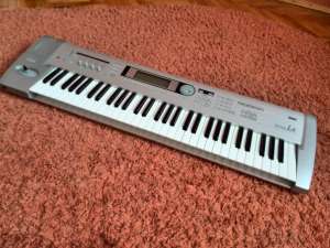 korg triton le 61