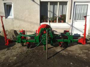 Semanatoare de porumb (plante prasitoare) spc 4