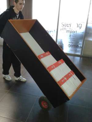 MUTARI MOBILA, APARTAMENTE, SEDII DE FIRMA, RELOCARI UNIVERSITATI, BIBLIOTECI, ETC. WWW.MUTARIIASI.R