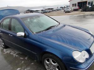 Dezmembrez MERCEDES C200
