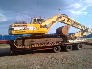 Inchiriere excavatoare senile