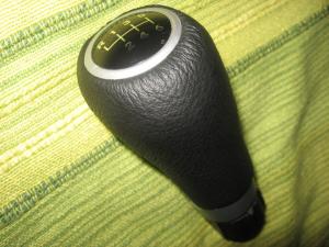 confectionez huse din piele pentru volane,   schimbatoare,   frana mana,   cotiere
