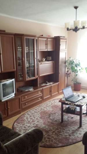 Vand Apartament 3 camere + GARAJ zona Baragan