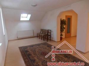 INCHIRIEZ APARTAMENT LA CASA,  3 CAMERE ,  TEREZIAN