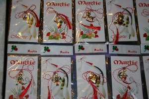 Martisoare traditionale asamblate,  12 modele diferite,  numai 0.3 bani/bucata