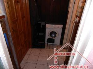 VAND GARSONIERA ,   IN ZONA VASILE AARON