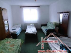 INCHIRIEZ APARTAMENT 3 CAMERE,    ZONA CALEA POPLACII