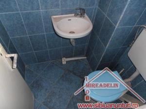 INCHIRIEZ APARTAMENT 3 CAMERE,    ZONA CALEA POPLACII