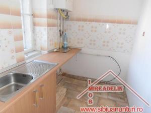 INCHIRIEZ APARTAMENT 2 CAMERE,   LA CASA,   CENTRAL