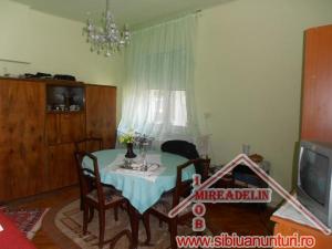 VAND APARTAMENT 2 CAMERE,   Zona Soseaua Alba Iulia