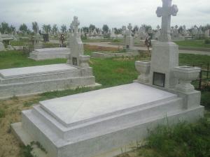 monumente funerare iasi