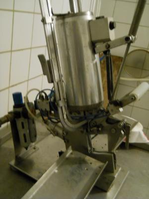 Vand clipsator