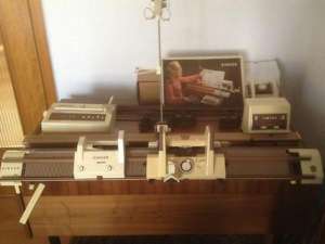 Vand masina de tricotat marca Singer MemoMatic 2310