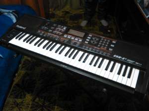 ORGA ROLAND EXR-E2 in stare foarte buna