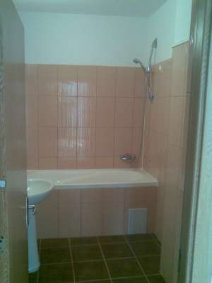 Inchiriez ap 2 camere zona mall vitan