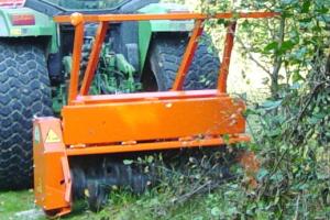 Tocator pentru curatarea pasunilor AF 230 - AGRIMASTER