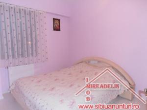 INCHIRIEZ APARTAMENT 2 CAMERE,  MODERN,  STRAND