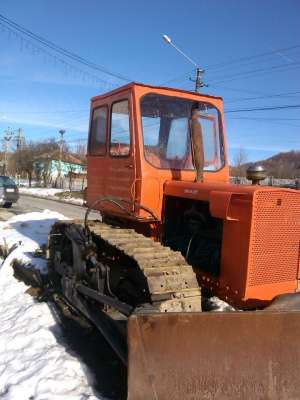 De vanzare Buldozer 651