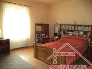 VAND APARTAMENT 4 CAMERE,   SOSEAUA ALBA IULIA