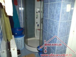 VAND APARTAMENT 4 CAMERE,   SOSEAUA ALBA IULIA
