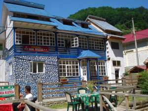 Vand/schimb cabana cu apartament